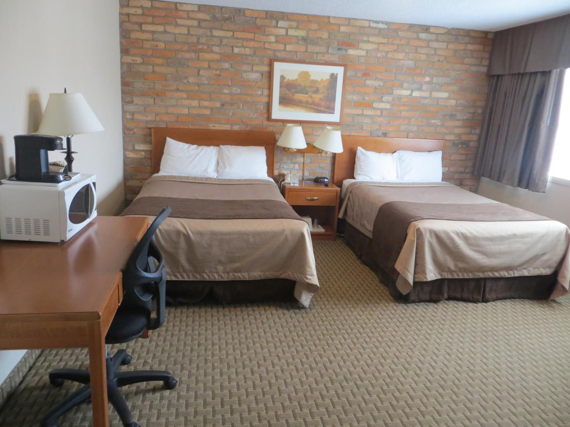 Travelodge By Wyndham Thunder Bay On Екстериор снимка